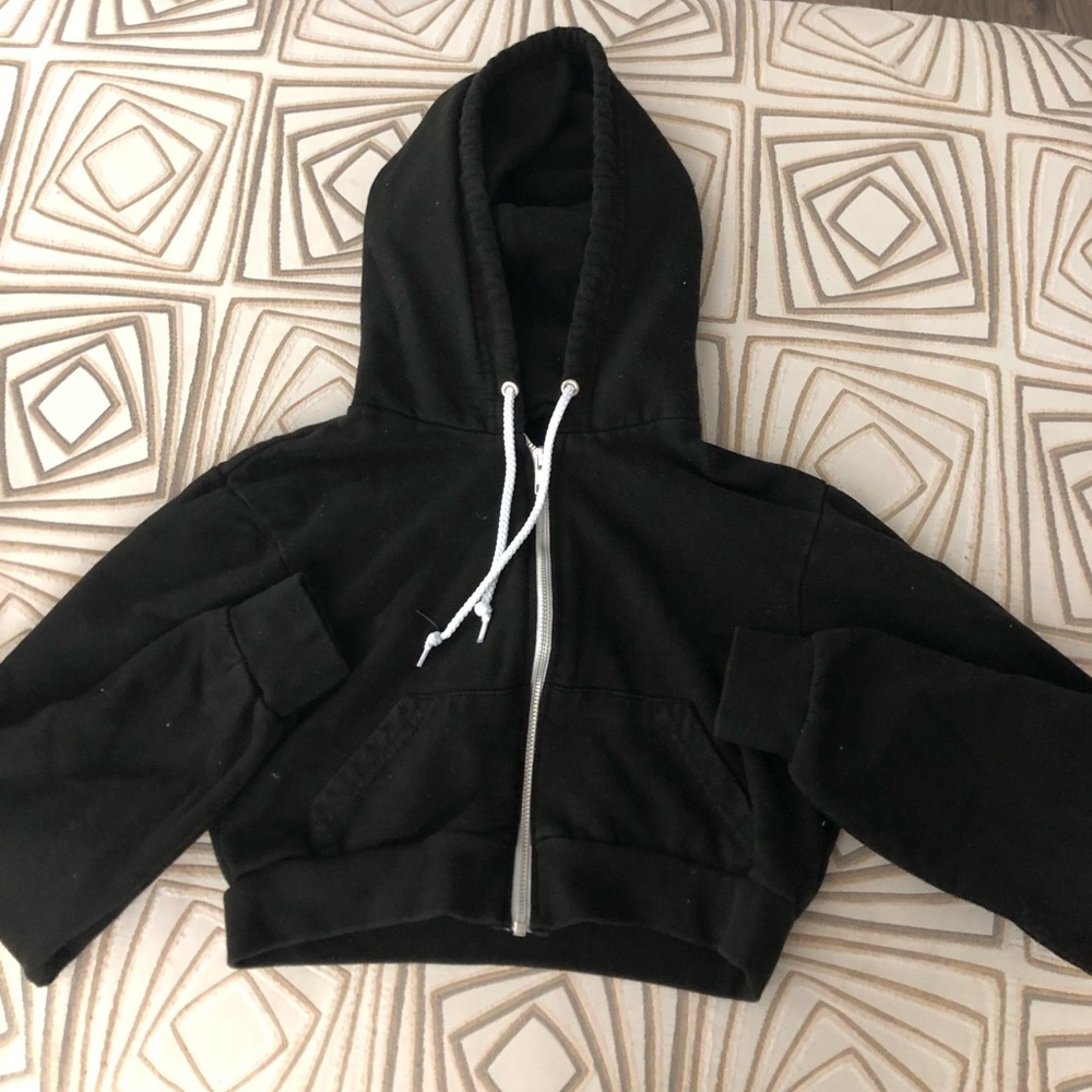 Cropped Black Hoodie